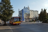Autobus linii 727 wraca na ul. Rybną
